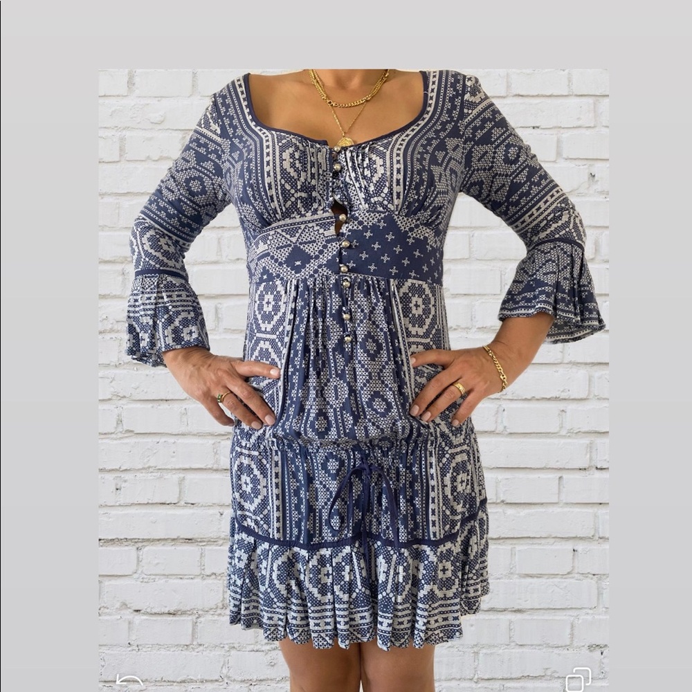 Cute dress perfect to wear with cowboy boots!!💙💙